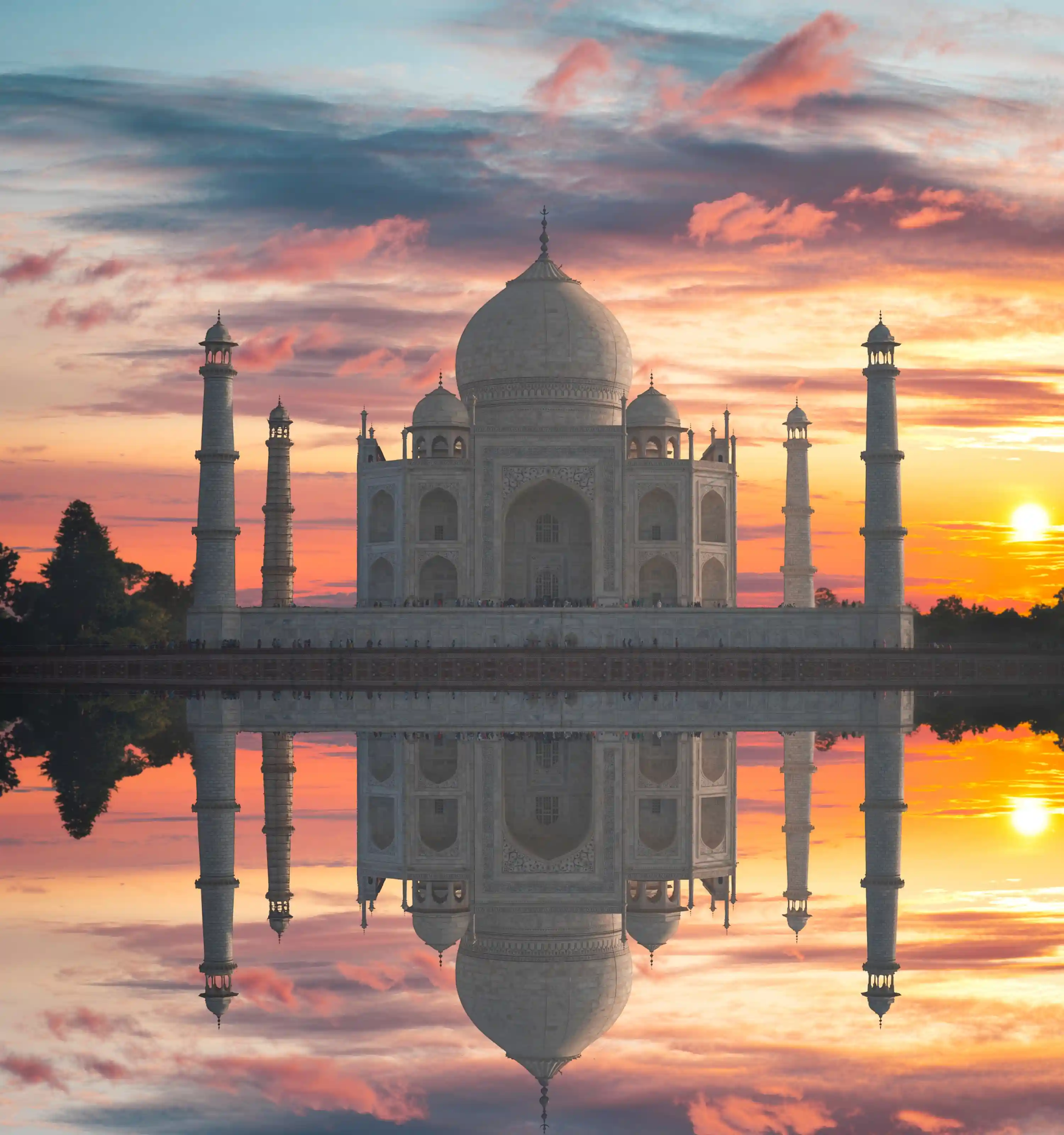 Taj Mahal Sunrise tour from Delhi by Car